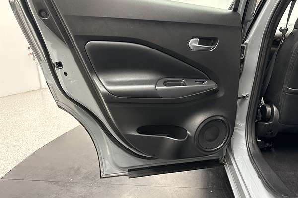 2023 Nissan JUKE ST-L F16