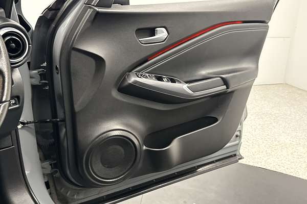 2023 Nissan JUKE ST-L F16