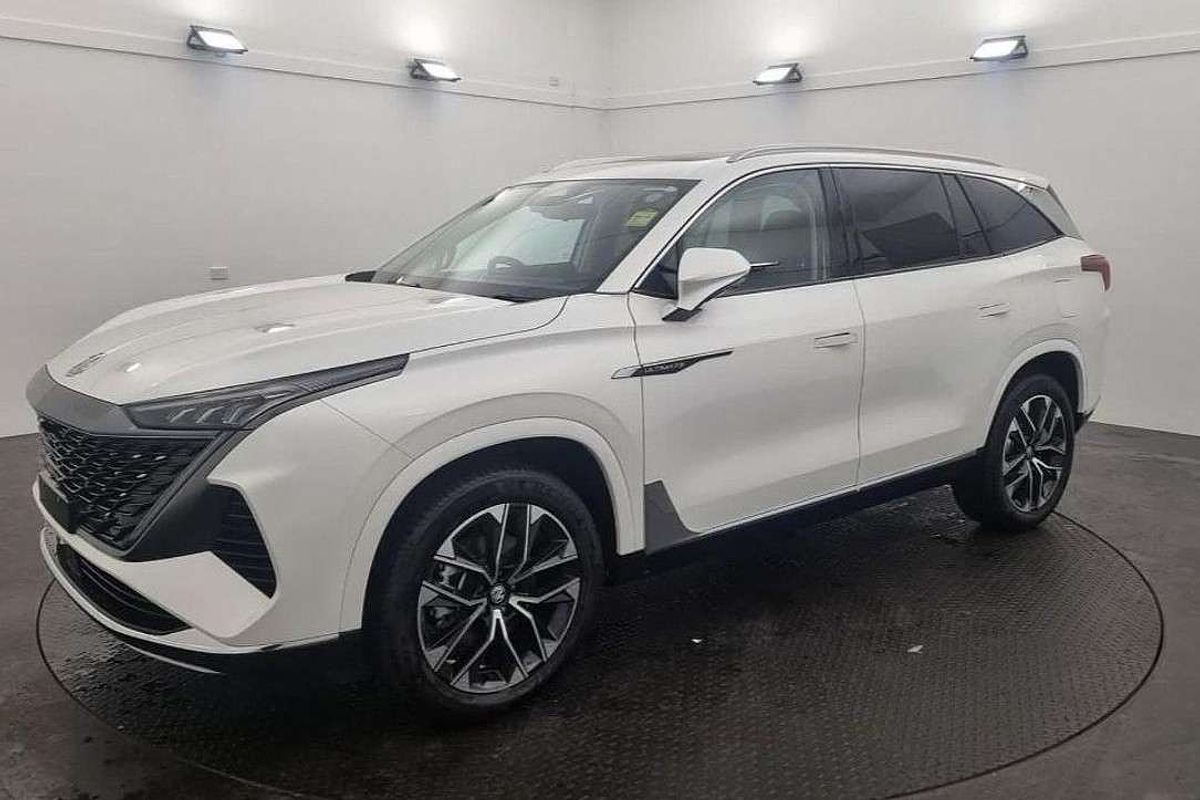 2025 MG QS Essence IS31