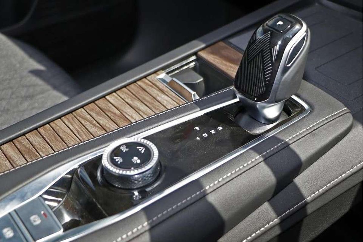 2025 MG QS Essence IS31