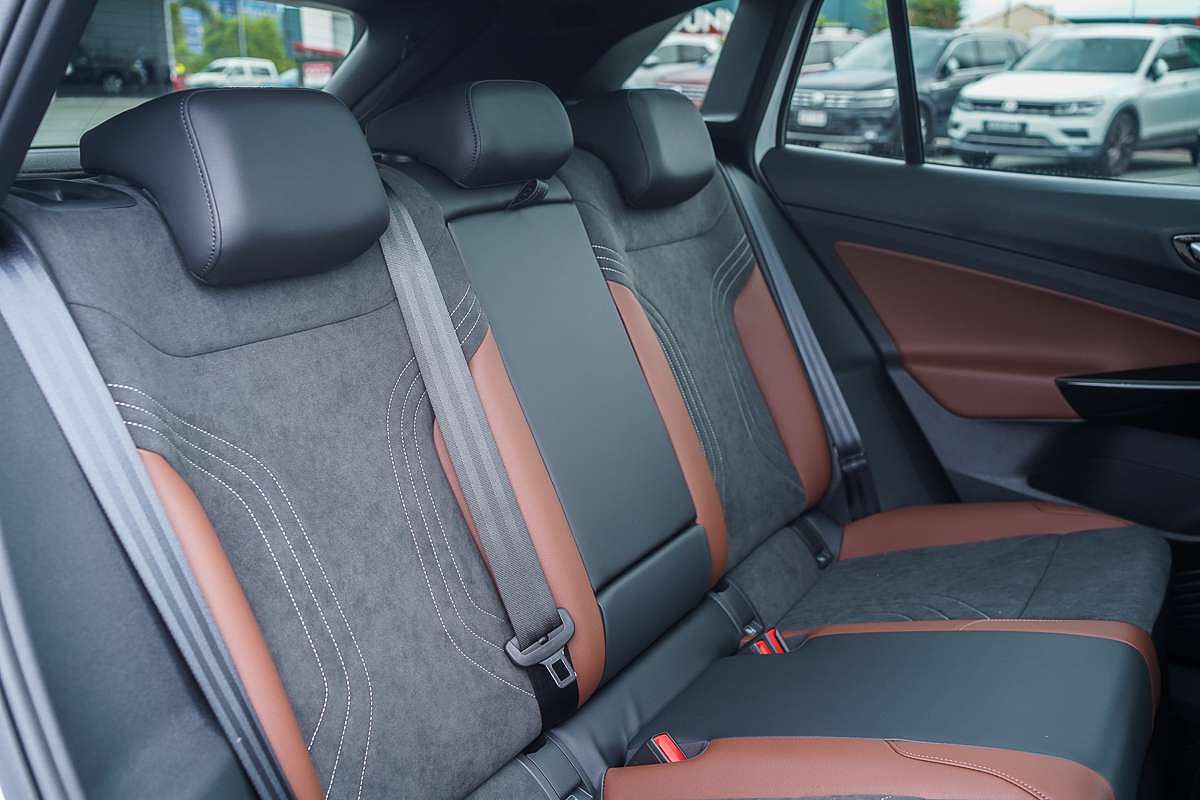 2025 Volkswagen ID.4 Pro E2