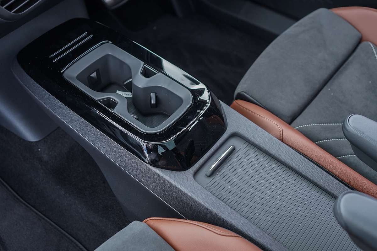 2025 Volkswagen ID.4 Pro E2