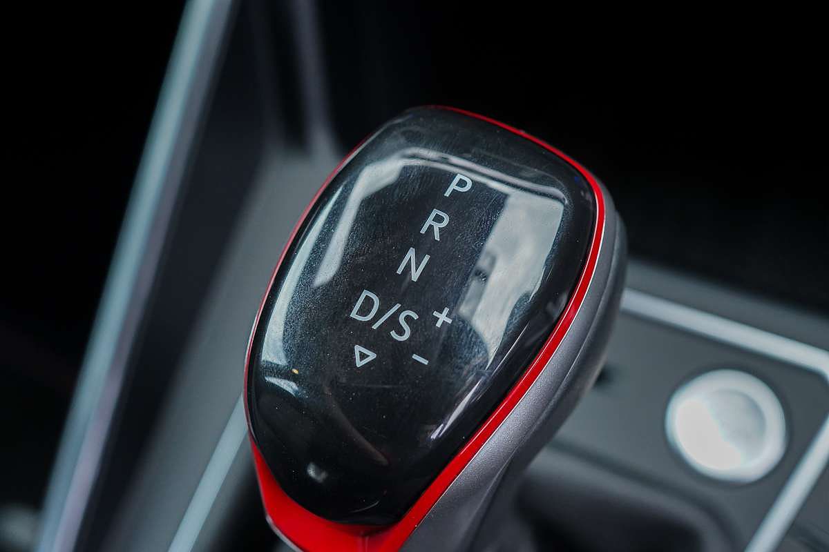 2025 Volkswagen Polo GTI AE