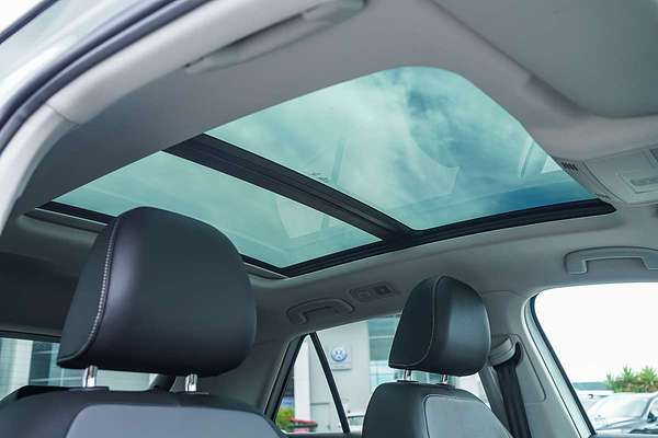 2025 Volkswagen T-Roc 110TSI Style D11