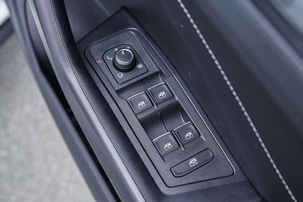 2025 Volkswagen T-Roc 110TSI Style D11