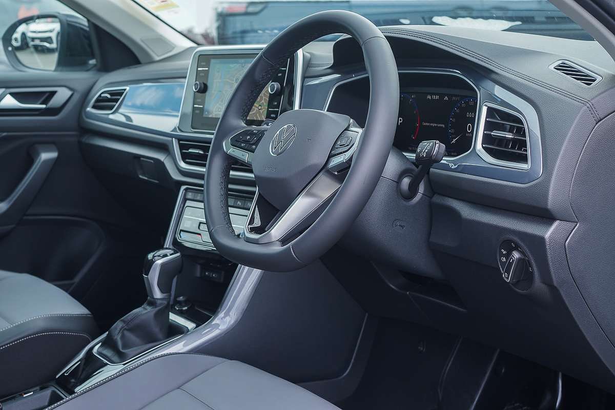 2025 Volkswagen T-Roc 110TSI Style D11