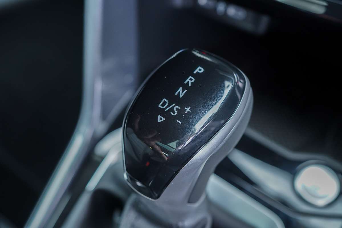 2025 Volkswagen T-Roc 110TSI Style D11