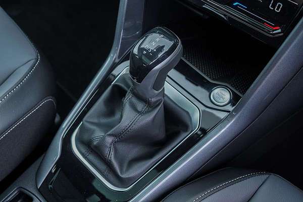 2025 Volkswagen T-Roc 110TSI Style D11