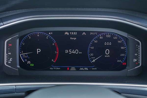 2025 Volkswagen T-Roc 110TSI Style D11