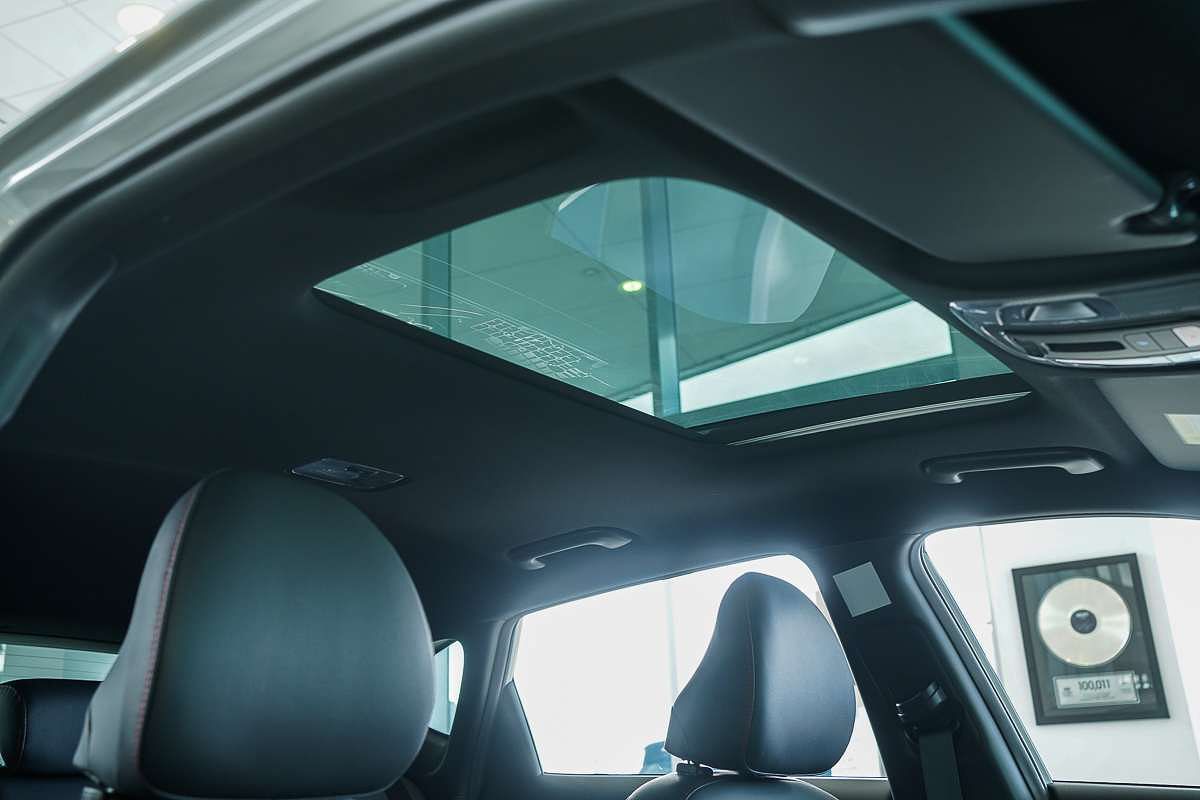 2025 Hyundai Kona Premium N Line SX2.V3