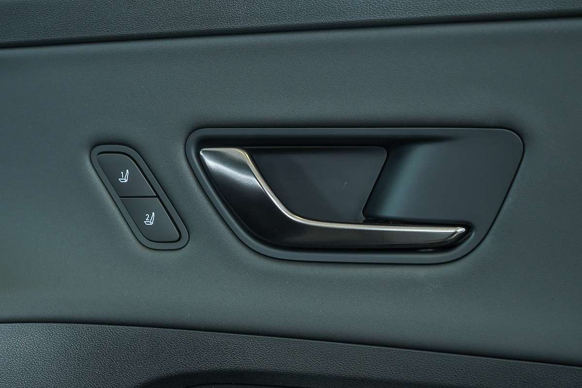 2025 Hyundai Kona Premium N Line SX2.V3