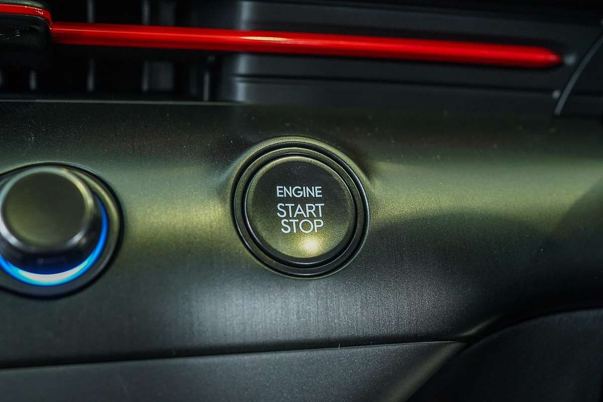 2025 Hyundai Kona Premium N Line SX2.V3