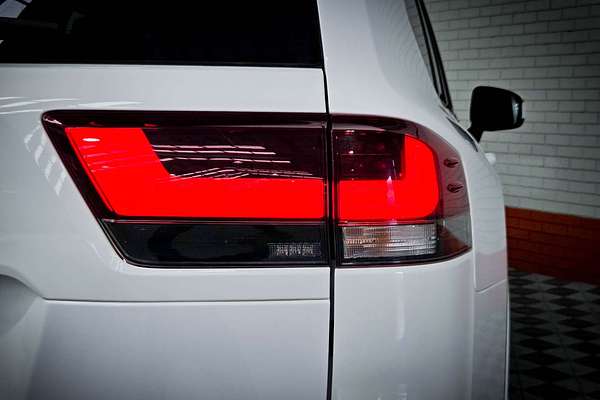 2024 Toyota Landcruiser GXL FJA300R