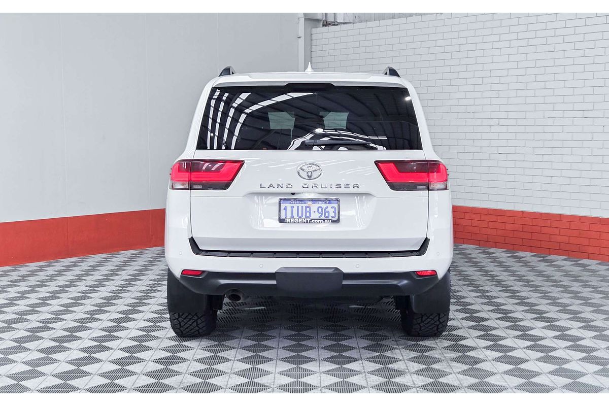 2024 Toyota Landcruiser GXL FJA300R