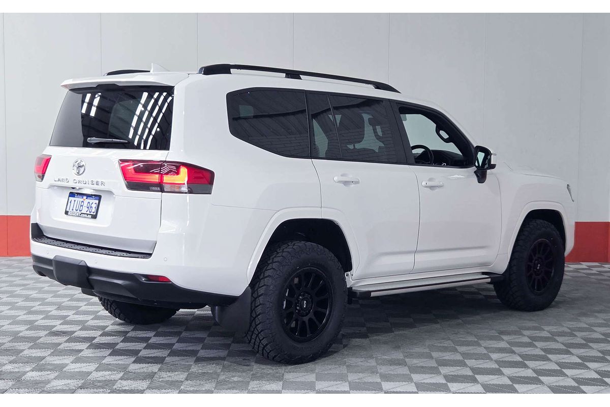 2024 Toyota Landcruiser GXL FJA300R