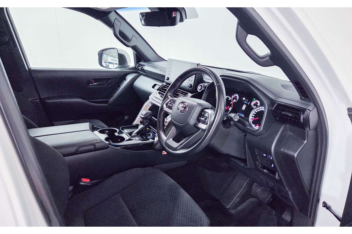 2024 Toyota Landcruiser GXL FJA300R