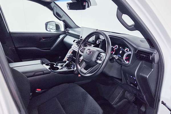 2024 Toyota Landcruiser GXL FJA300R