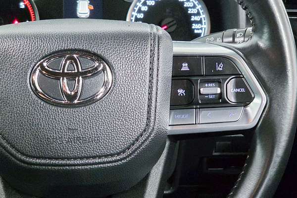 2024 Toyota Landcruiser GXL FJA300R