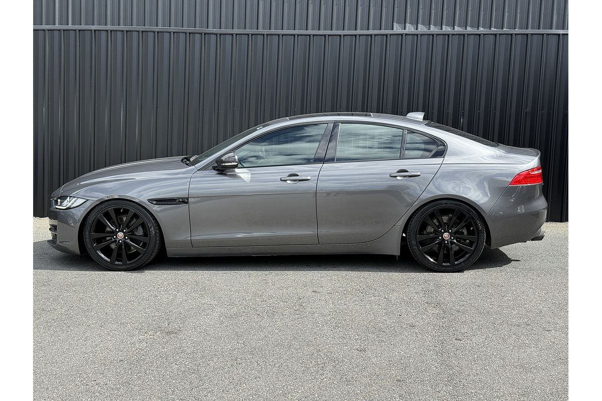 2016 Jaguar XE 20t Prestige X760