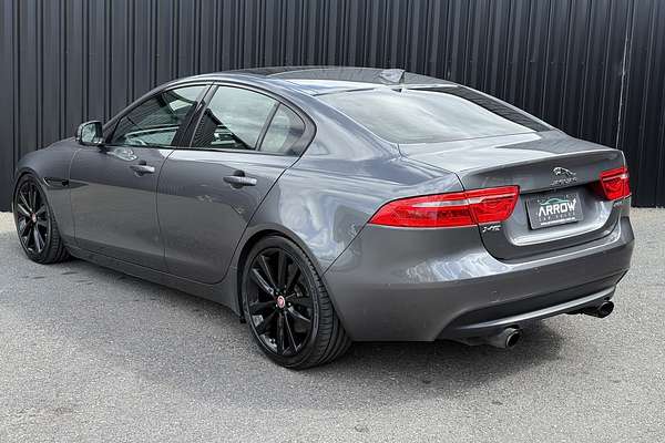 2016 Jaguar XE 20t Prestige X760