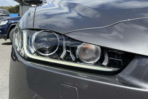 2016 Jaguar XE 20t Prestige X760