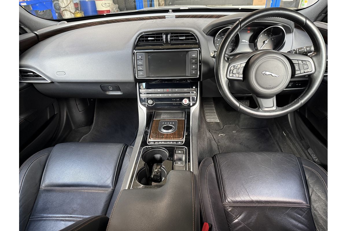 2016 Jaguar XE 20t Prestige X760