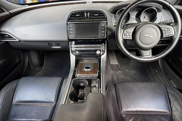 2016 Jaguar XE 20t Prestige X760