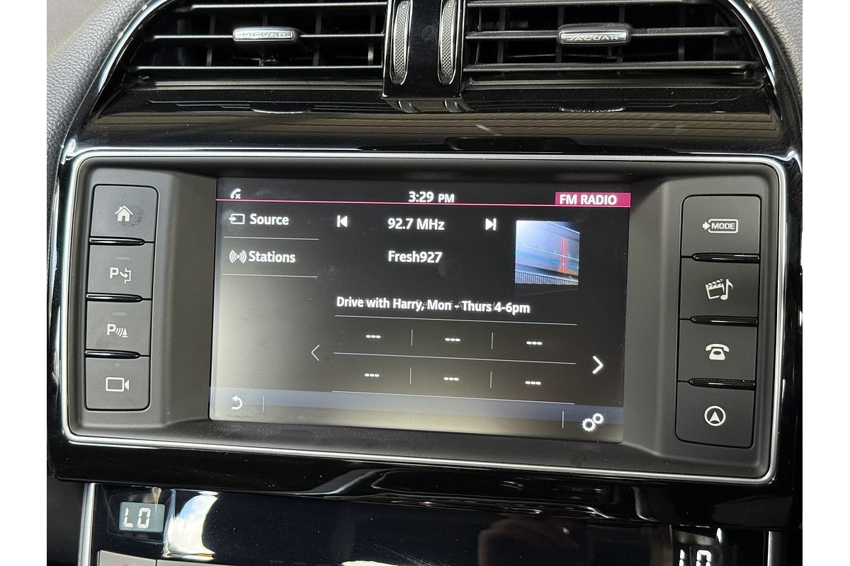 2016 Jaguar XE 20t Prestige X760