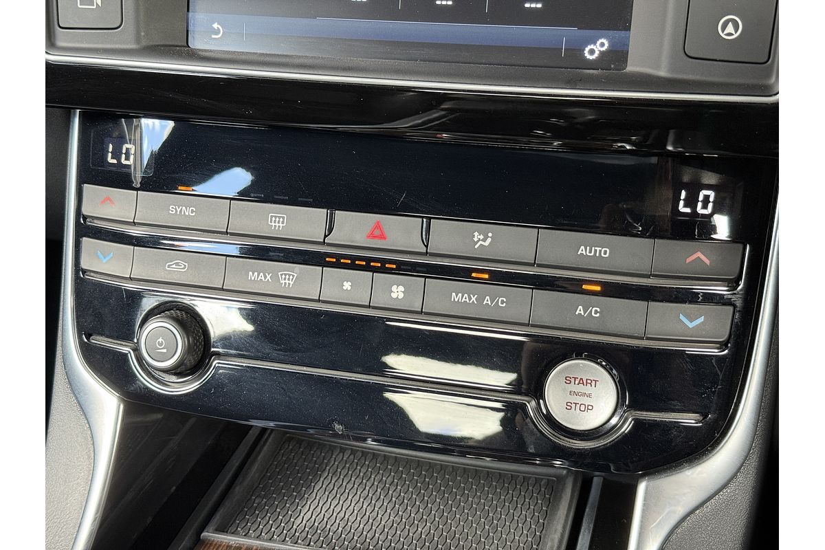 2016 Jaguar XE 20t Prestige X760