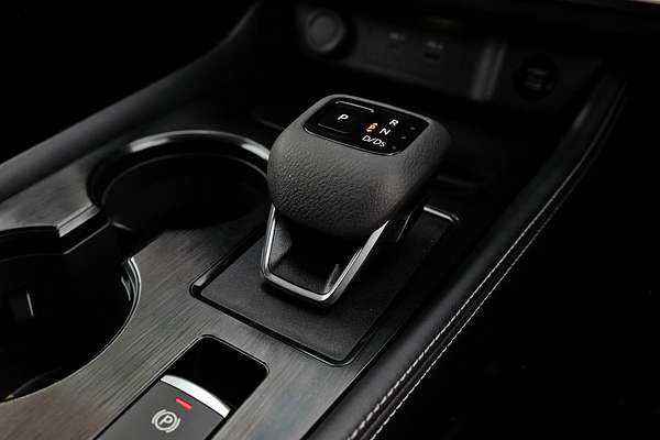 2025 Nissan X-TRAIL ST-L T33