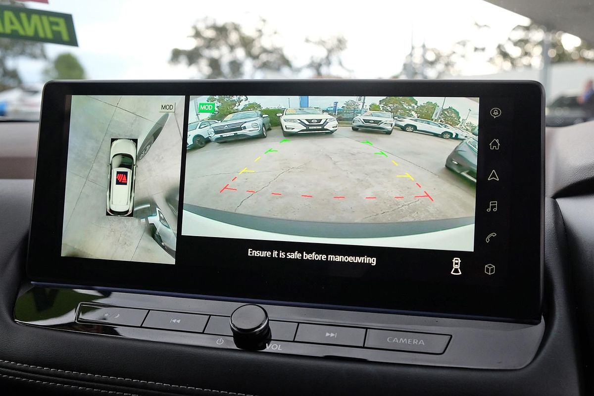 2025 Nissan X-TRAIL ST-L T33