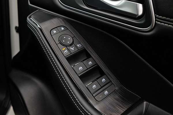 2025 Nissan X-TRAIL ST-L T33