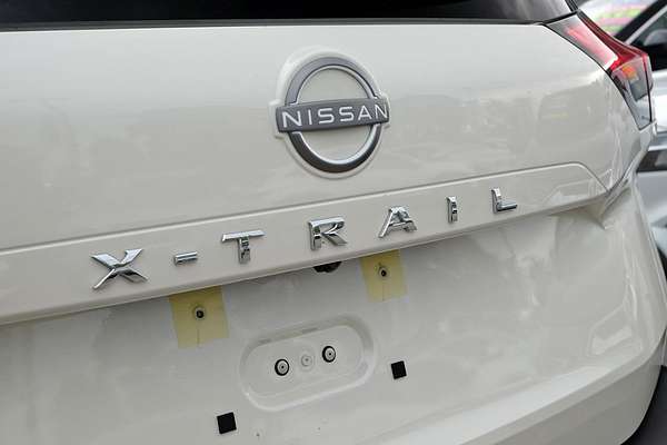 2025 Nissan X-TRAIL ST-L T33