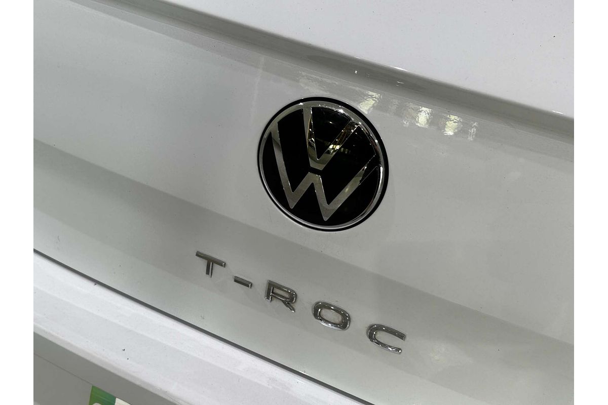 2023 Volkswagen T-Roc 140TSI R-Line D11