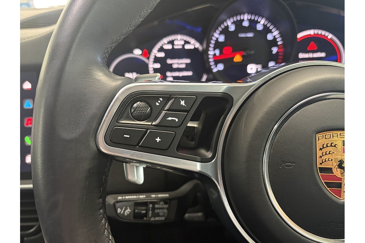 2022 Porsche Cayenne Platinum Edition 9YB