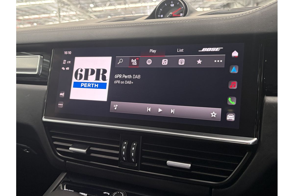 2022 Porsche Cayenne Platinum Edition 9YB