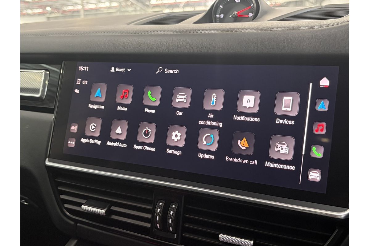 2022 Porsche Cayenne Platinum Edition 9YB