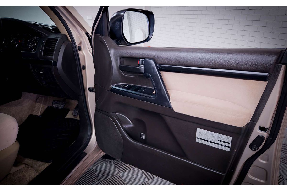 2009 Toyota Landcruiser GXL VDJ200R