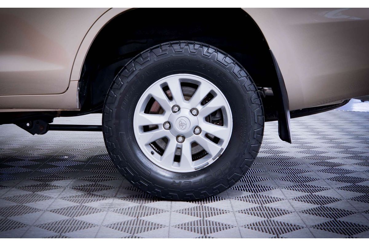 2009 Toyota Landcruiser GXL VDJ200R