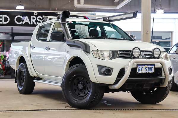 2013 Mitsubishi Triton GLX MN 4X4
