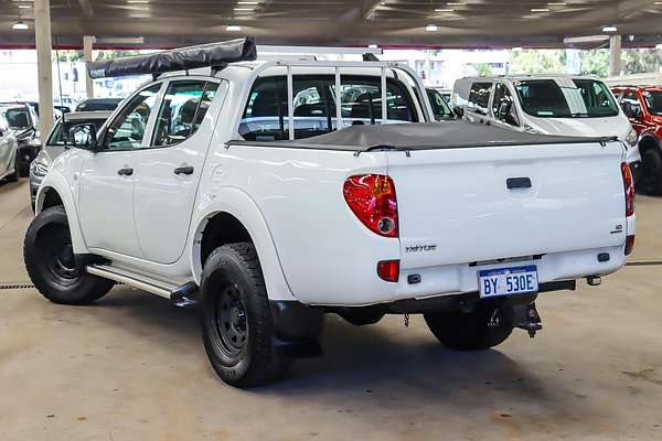 2013 Mitsubishi Triton GLX MN 4X4