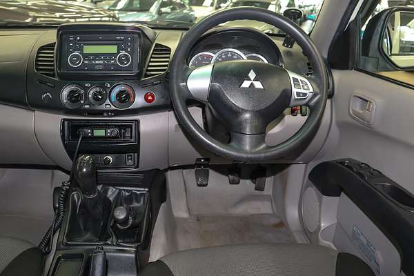 2013 Mitsubishi Triton GLX MN 4X4