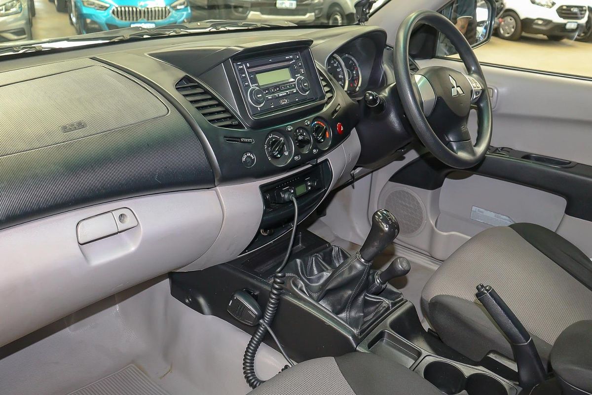 2013 Mitsubishi Triton GLX MN 4X4