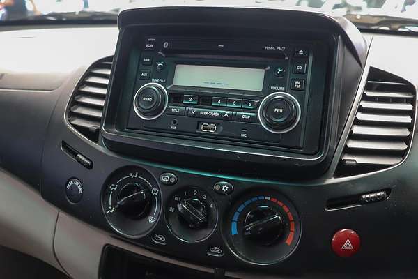 2013 Mitsubishi Triton GLX MN 4X4