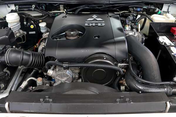 2013 Mitsubishi Triton GLX MN 4X4