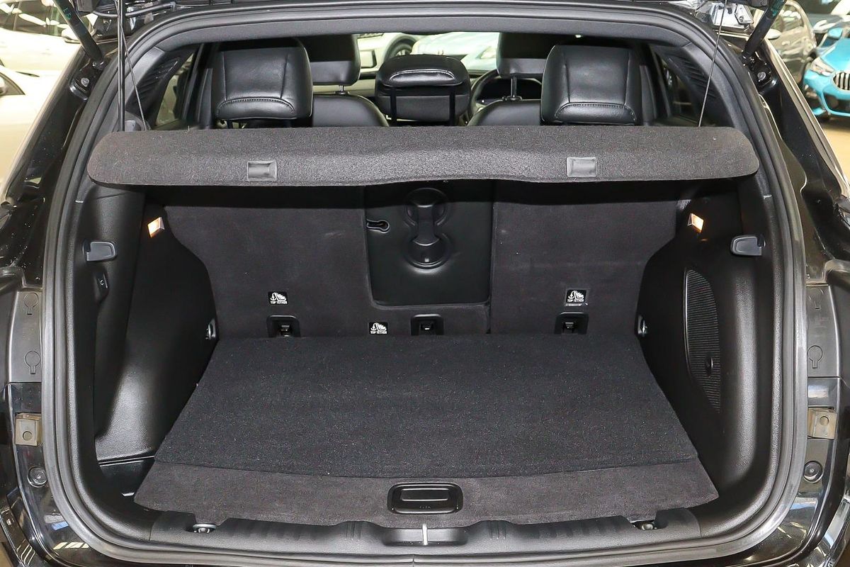 2023 Jeep Compass Trailhawk M6