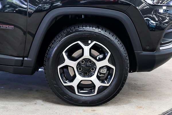 2023 Jeep Compass Trailhawk M6