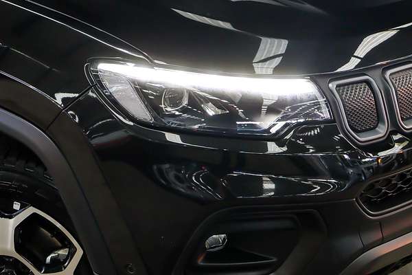 2023 Jeep Compass Trailhawk M6