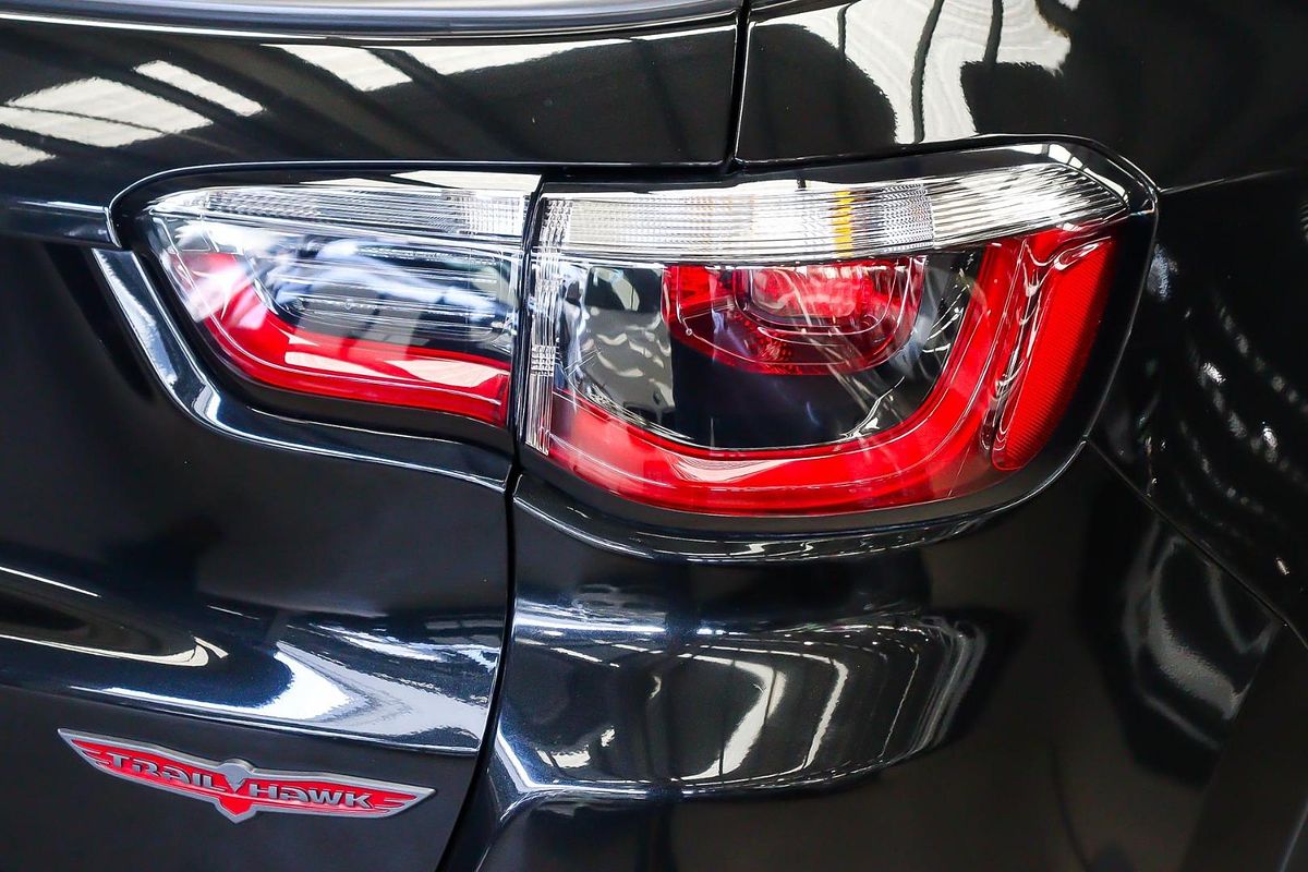 2023 Jeep Compass Trailhawk M6