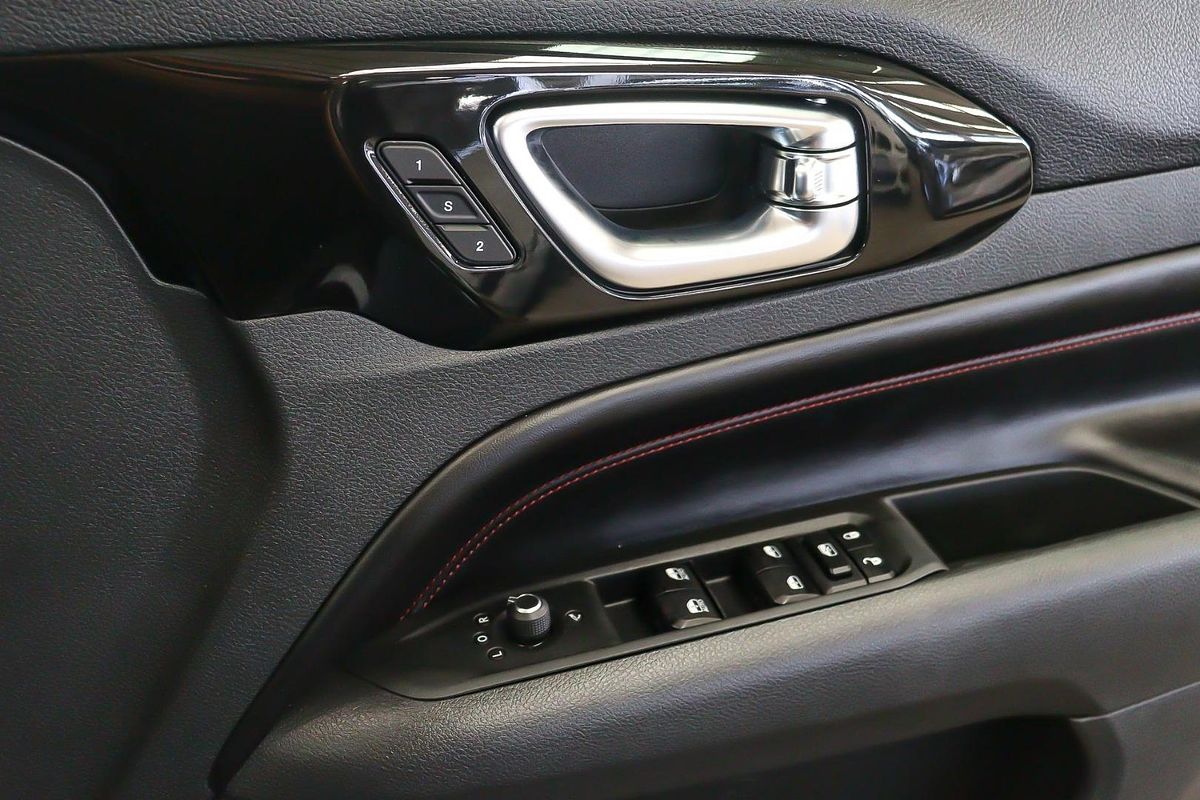 2023 Jeep Compass Trailhawk M6